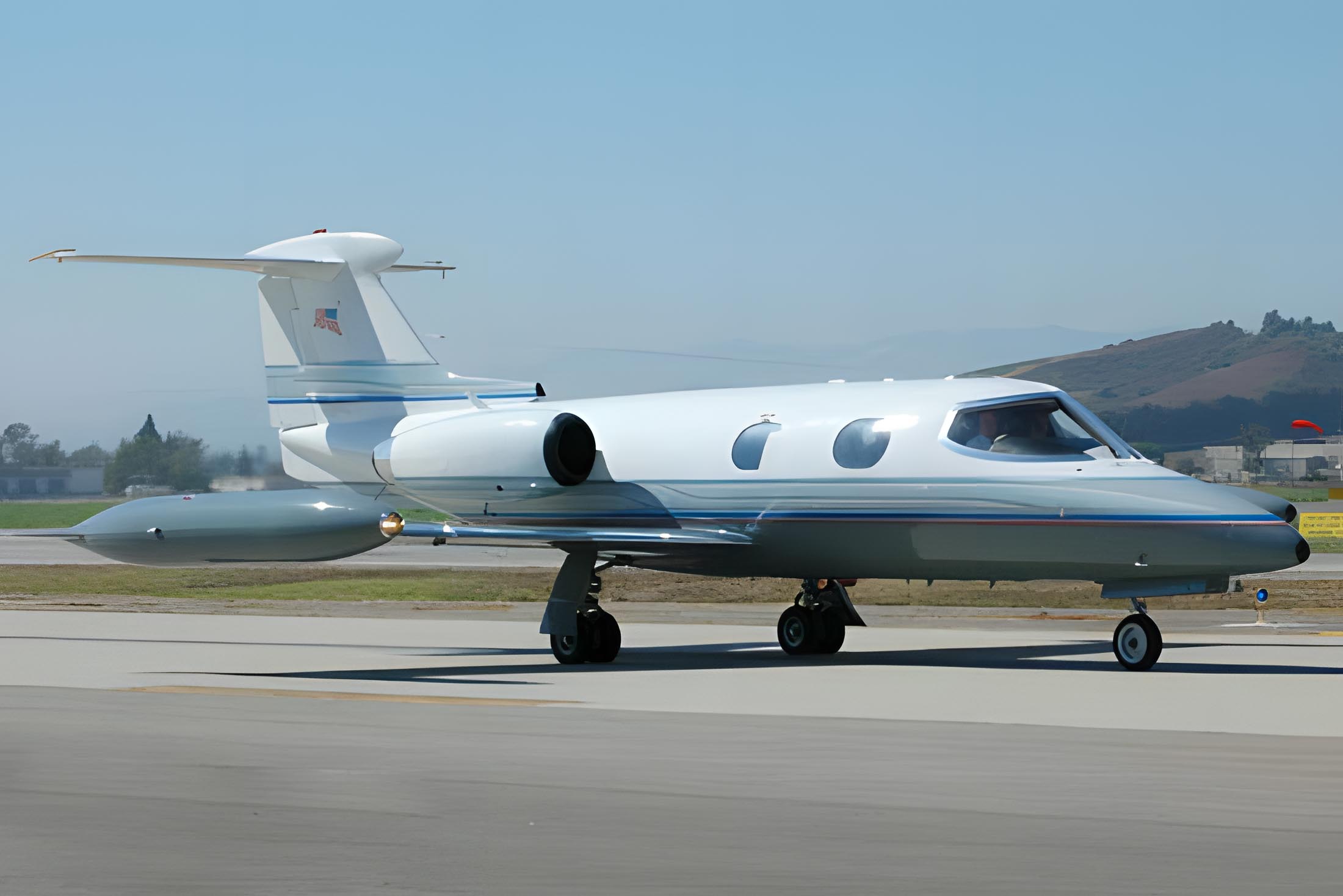 Read more about the article Learjet 24A