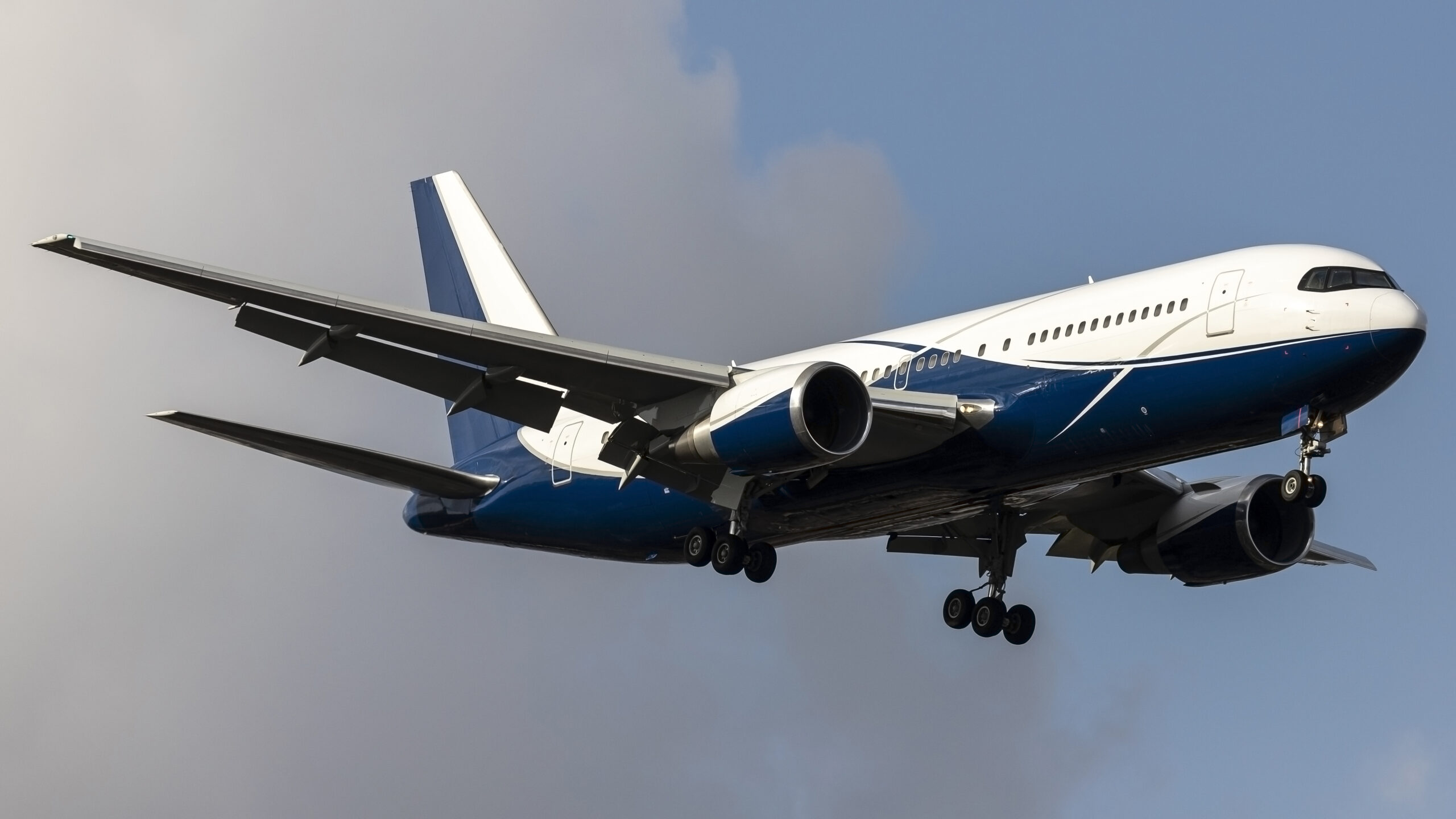 Read more about the article Boeing 767-300