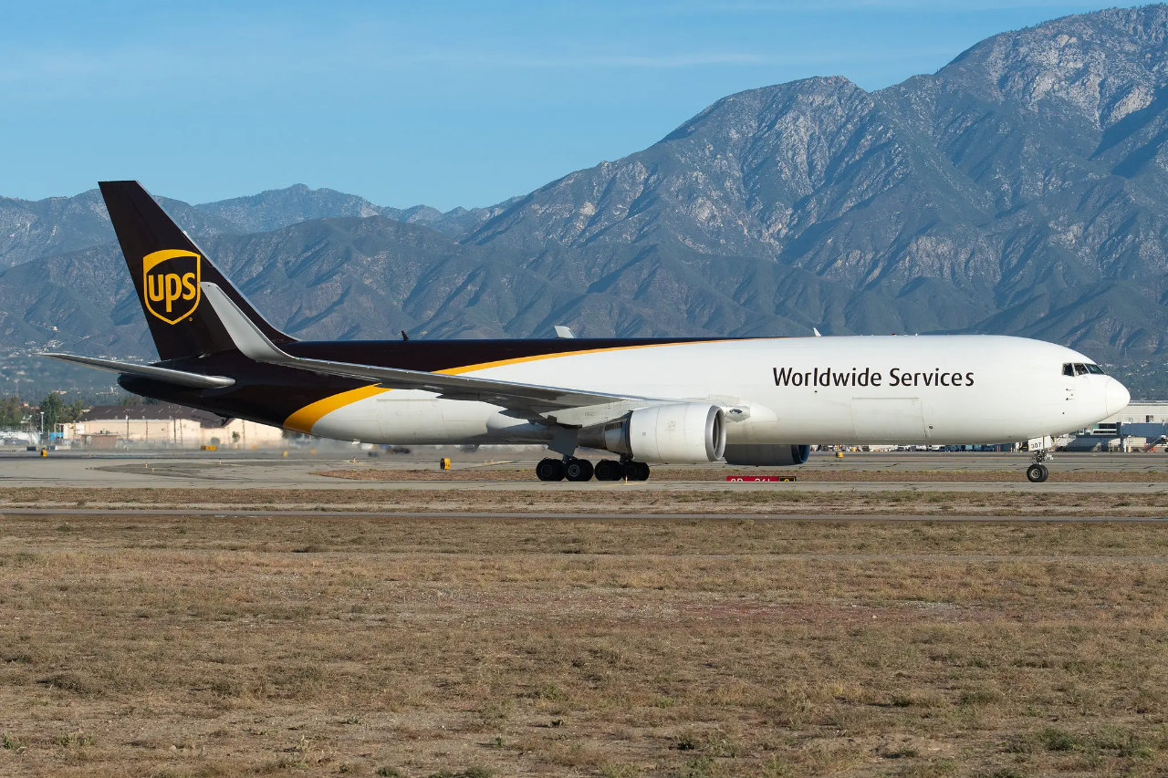 Read more about the article Boeing 767-300F