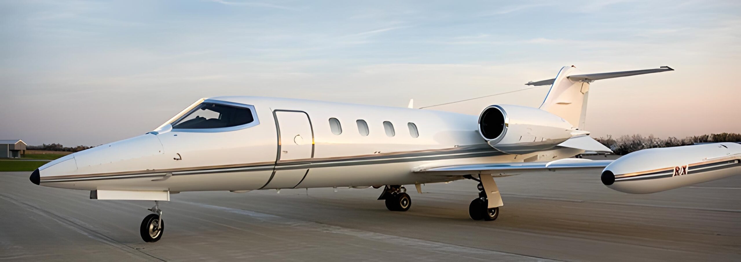 Read more about the article Learjet 36