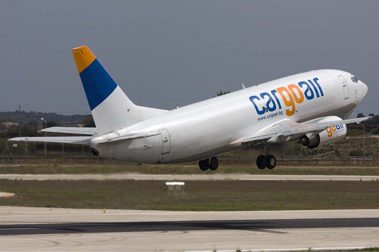 Read more about the article Boeing 737-300F