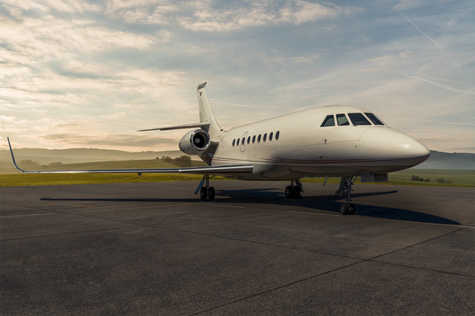Read more about the article Falcon 2000LX