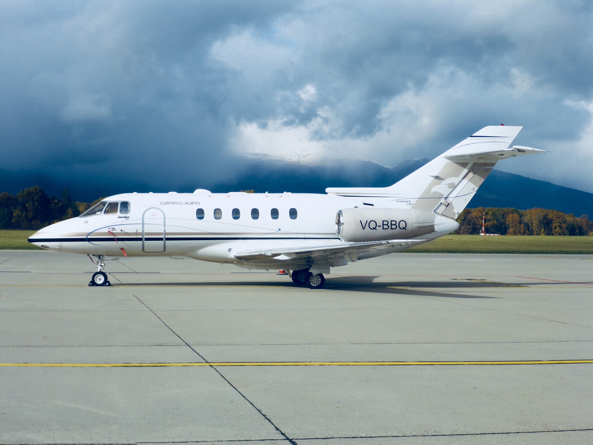 Read more about the article Hawker 750